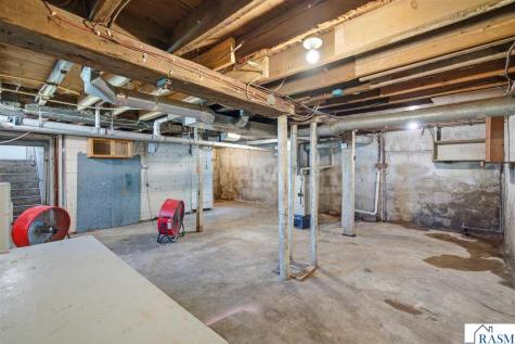 104 N Secor Street Bricelyn MN 56014