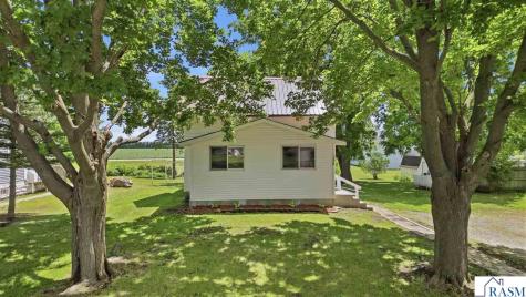104 N Secor Street Bricelyn MN 56014