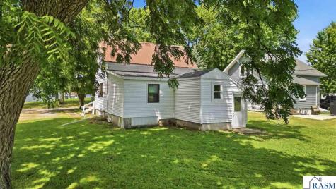 104 N Secor Street Bricelyn MN 56014