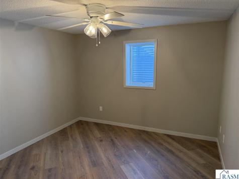 14 Village Lane New Ulm MN 56073