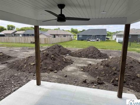14 Village Lane New Ulm MN 56073