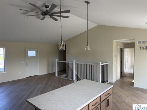 14 Village Lane New Ulm MN 56073
