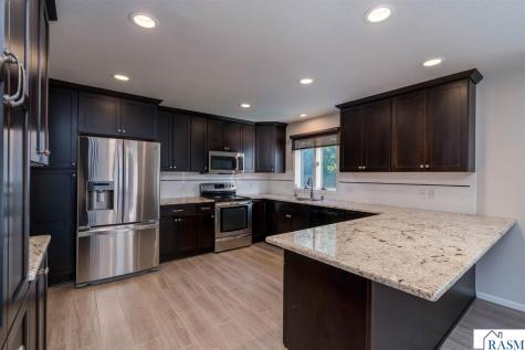 2230-2228/ W Dream Drive North Mankato MN 56003