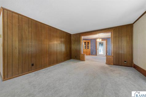 112 S 4th Street Gaylord MN 55334