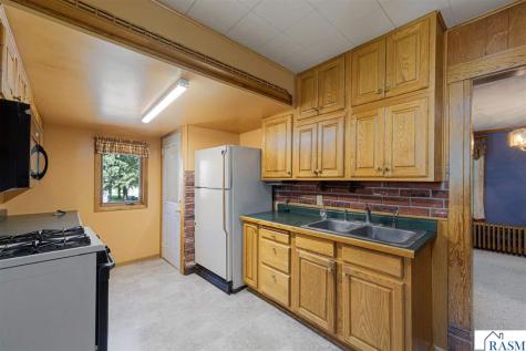 112 S 4th Street Gaylord MN 55334