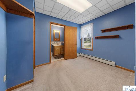 112 S 4th Street Gaylord MN 55334