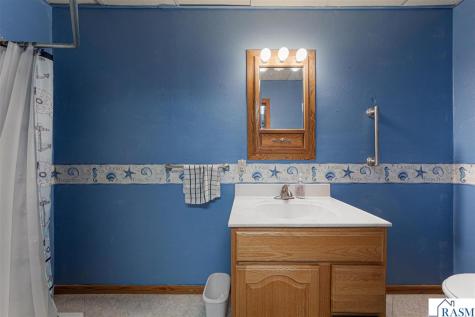 112 S 4th Street Gaylord MN 55334