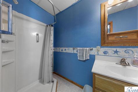 112 S 4th Street Gaylord MN 55334