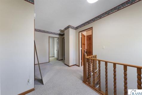 112 S 4th Street Gaylord MN 55334