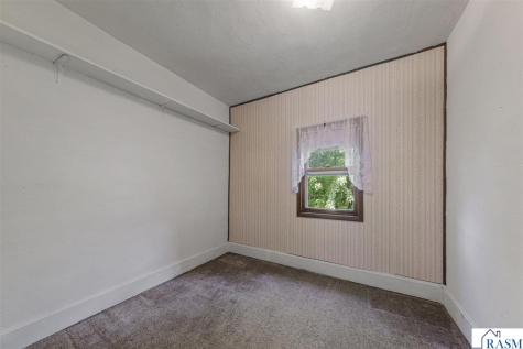 112 S 4th Street Gaylord MN 55334