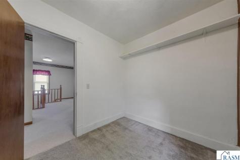 112 S 4th Street Gaylord MN 55334