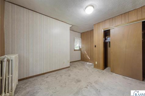 112 S 4th Street Gaylord MN 55334