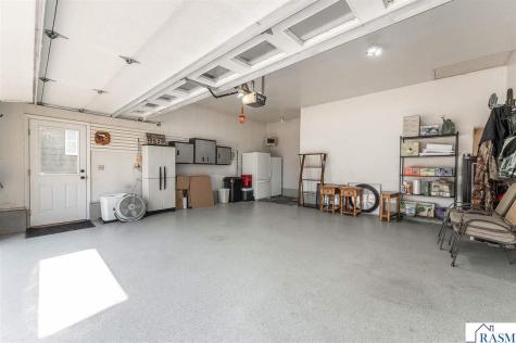 914 School Street Fairmont MN 56031