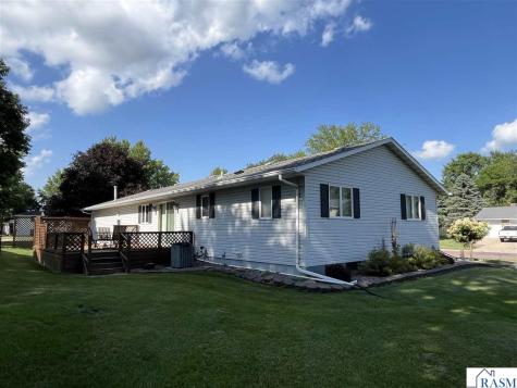 1141 8th Street North St. James MN 56081