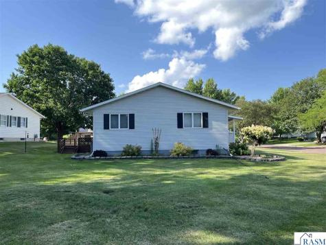 1141 8th Street North St. James MN 56081