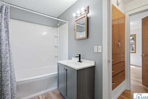 18 S Ann Street Minnesota Lake MN 56068