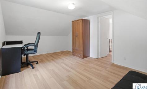 18 S Ann Street Minnesota Lake MN 56068