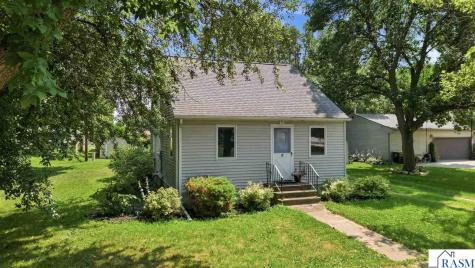 18 S Ann Street Minnesota Lake MN 56068