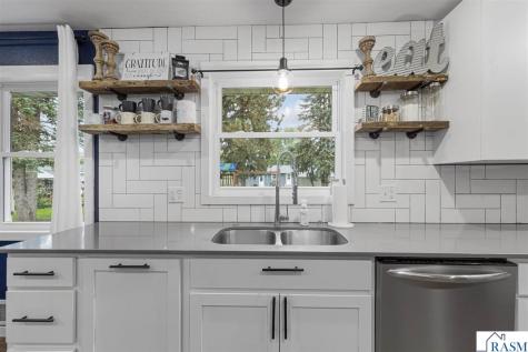 1801 Sunray Avenue Mankato MN 56001