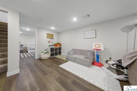 1801 Sunray Avenue Mankato MN 56001