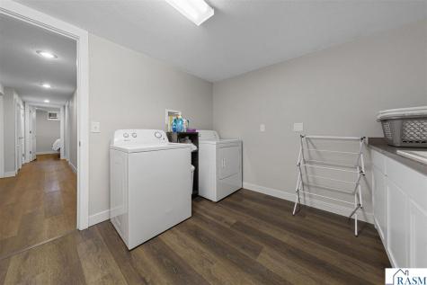 1801 Sunray Avenue Mankato MN 56001