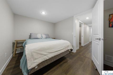 1801 Sunray Avenue Mankato MN 56001