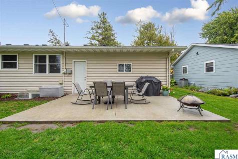 1801 Sunray Avenue Mankato MN 56001