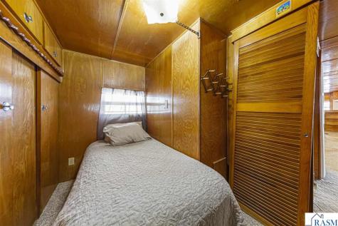 7008 Laura Lane St. Peter MN 56082
