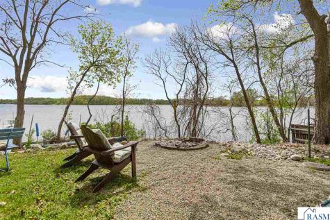 7008 Laura Lane St. Peter MN 56082