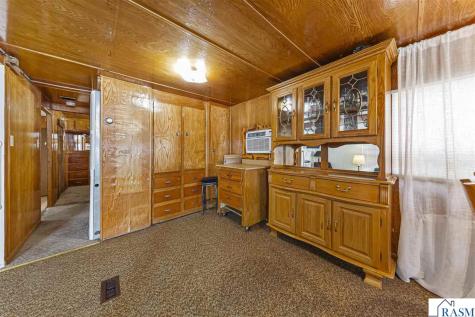 7008 Laura Lane St. Peter MN 56082