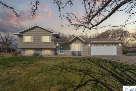 710 1st Street Cleveland MN 56017