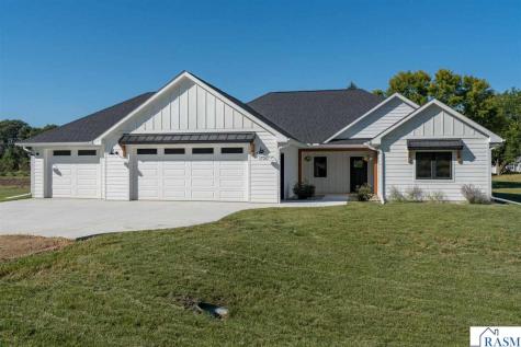 1720 High Tail Lane Mankato MN 56001