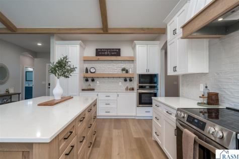 1720 High Tail Lane Mankato MN 56001