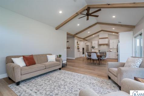 1720 High Tail Lane Mankato MN 56001