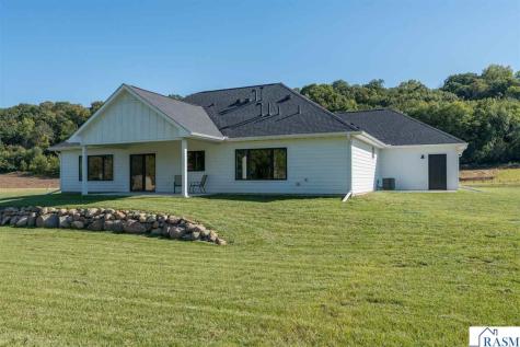 1720 High Tail Lane Mankato MN 56001