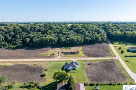 1720 High Tail Lane Mankato MN 56001