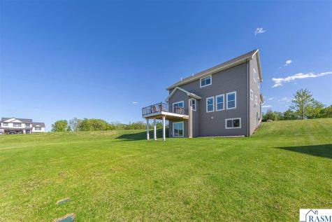 1966 Lexington Lane North Mankato MN 56003