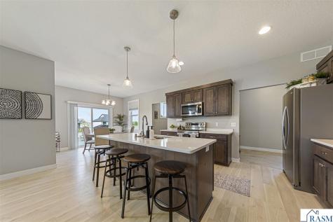 1966 Lexington Lane North Mankato MN 56003