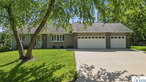 209 SW 1st Avenue Geneva MN 56035