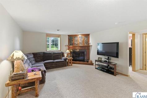209 SW 1st Avenue Geneva MN 56035