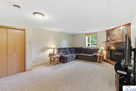 209 SW 1st Avenue Geneva MN 56035