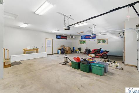 209 SW 1st Avenue Geneva MN 56035
