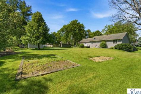 209 SW 1st Avenue Geneva MN 56035