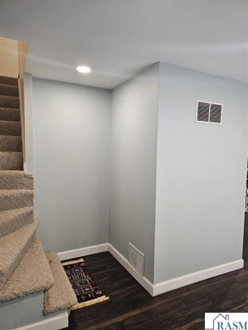 58369 240th Street Mankato MN 56003