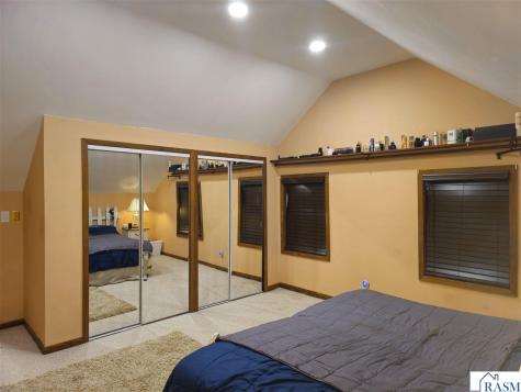 58369 240th Street Mankato MN 56003