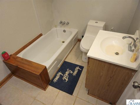 58369 240th Street Mankato MN 56003