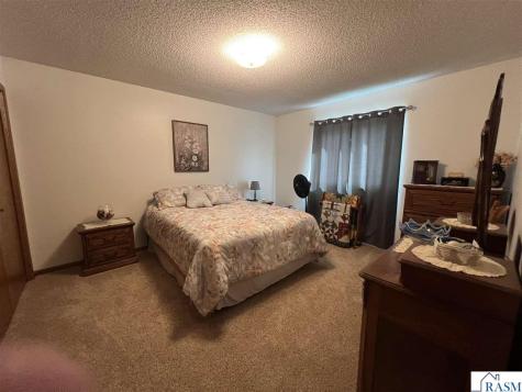 301 Myrick Street Le Sueur MN 56058