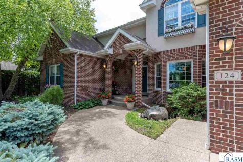 124 Mayan Way Mankato MN 56001