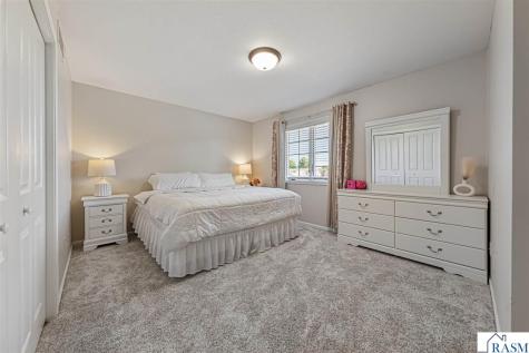 100 Park Place Mankato MN 56001