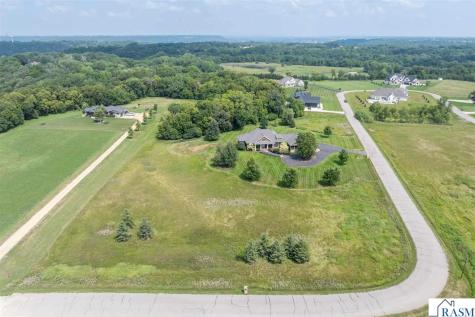 265 Summerfield Trail Mankato MN 56001